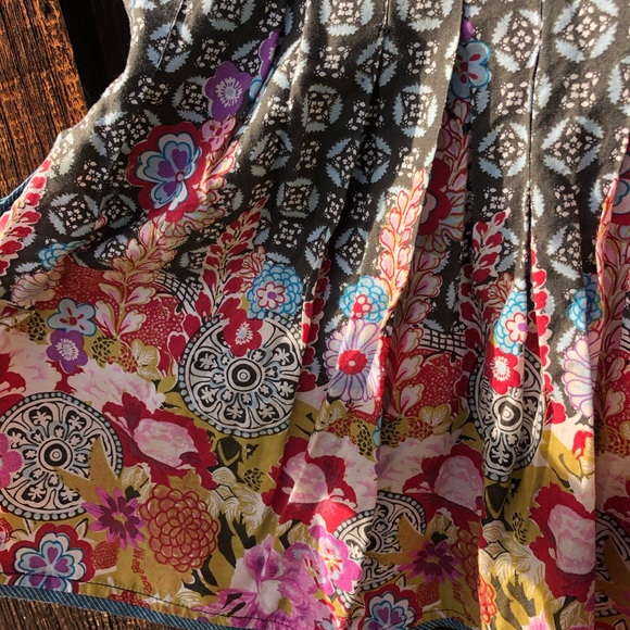 18 Fire. Sleeveless Tunic. Small. - Picture 5 of 9